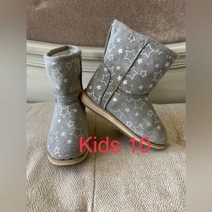 Kids boots